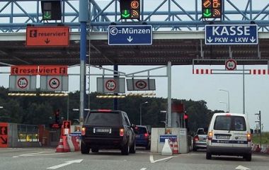 Платные дороги в Европе: как это работает и почему это удобно (фокус — Чехия)