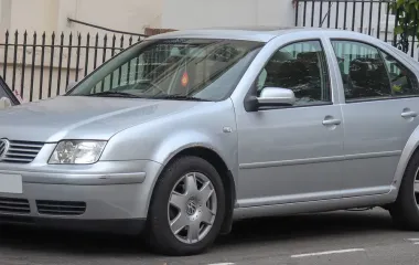 Стійки для Golf 4: впевнена керованість і комфорт на дорозі