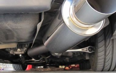 Почему автомобильный глушитель прогорает и из какого материала лучше покупать новый?